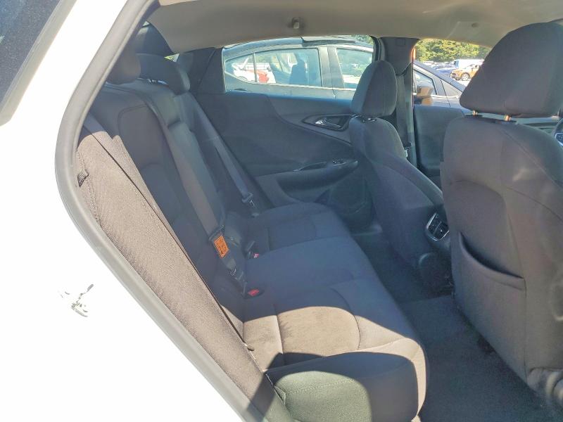 Photo 10 from auction – 2023 CHEVROLET MALIBU with VIN 1G1ZD5ST4PF189624