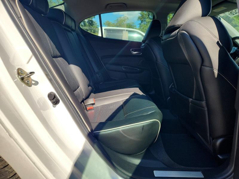 Photo 10 from auction – 2018 ACURA TLX with VIN 19UUB2F58JA000061
