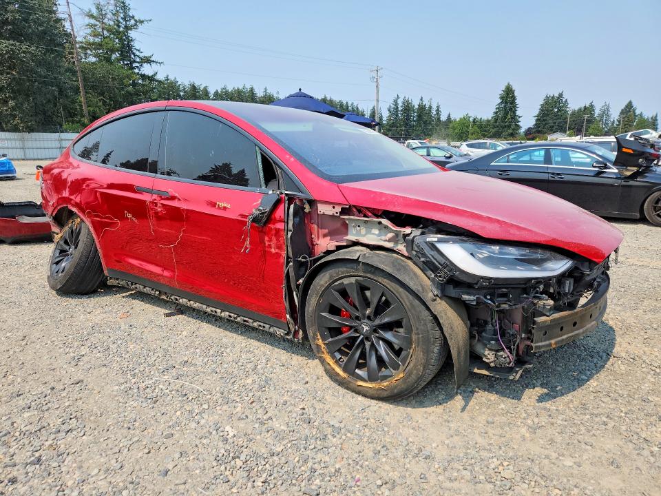 Photo 4 from auction – 2016 TESLA MODEL X with VIN 5YJXCAE41GF010782