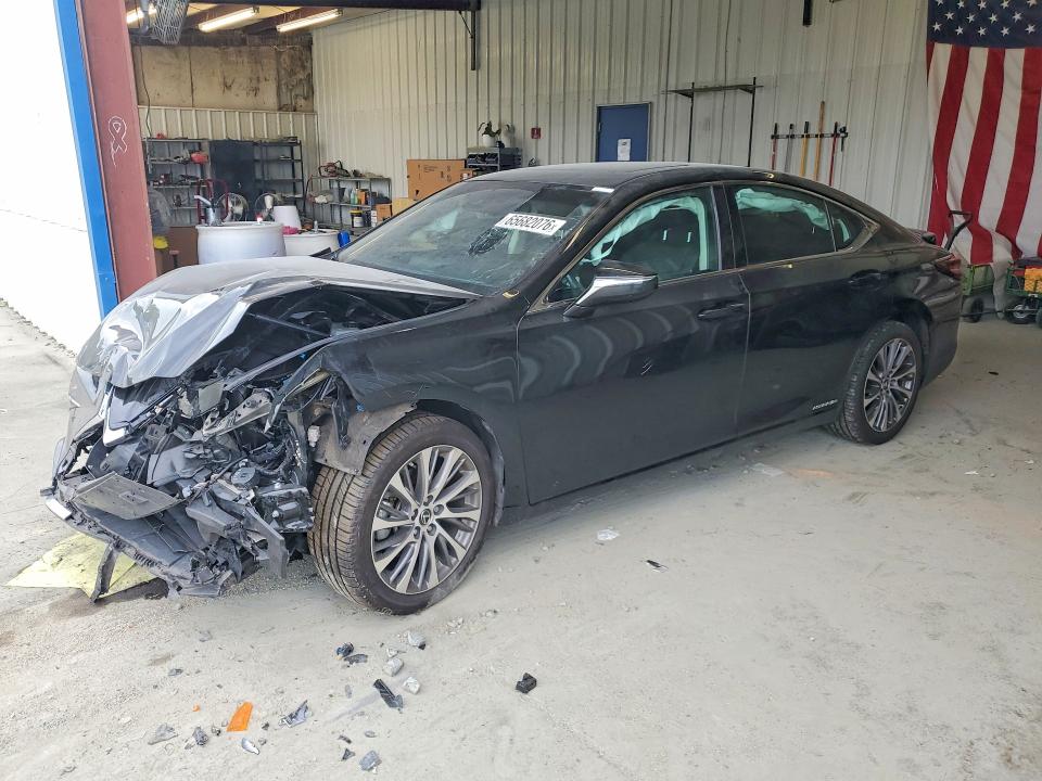 LEXUS ES 2021 with VIN 58ADA1C11MU009074 - Photo from auction