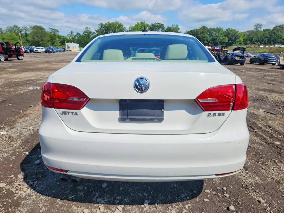 Photo 6 from auction – 2013 VOLKSWAGEN JETTA with VIN 3VWDP7AJ0DM201233
