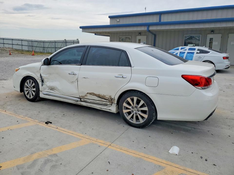 Photo 2 from auction – 2011 TOYOTA AVALON with VIN 4T1BK3DB0BU427699