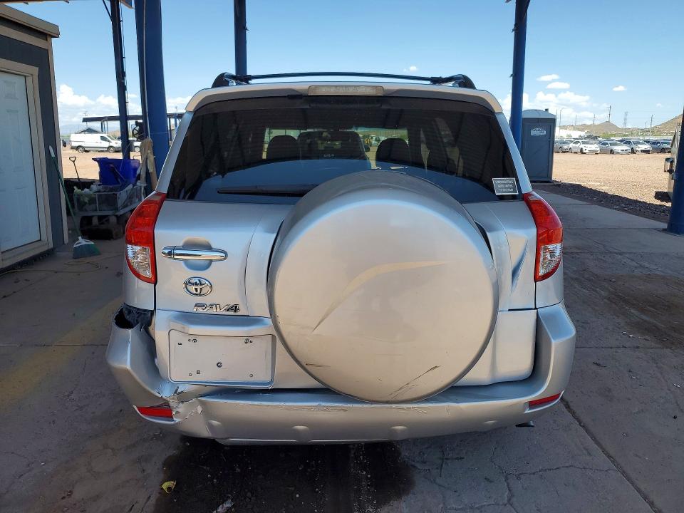 Foto 6 de la subasta – 2006 TOYOTA RAV4 con VIN JTMZD34VX65015779