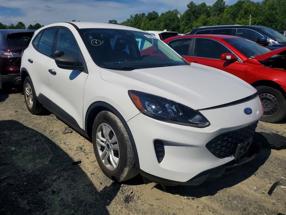 Photo 4 from auction – 2022 FORD ESCAPE with VIN 1FMCU0F63NUA16699