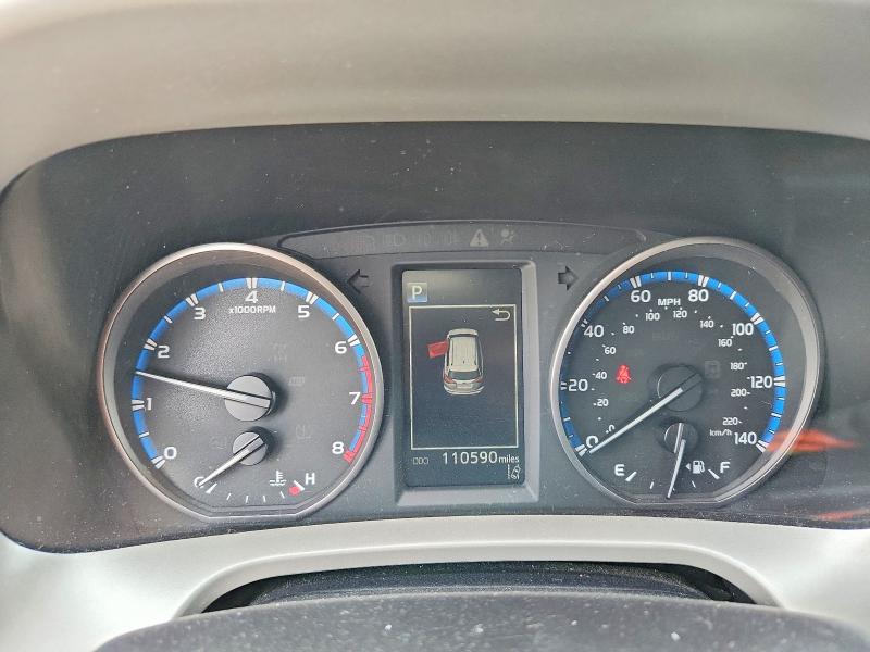 Photo 9 from auction – 2018 TOYOTA RAV4 with VIN 2T3WFREV8JW411242