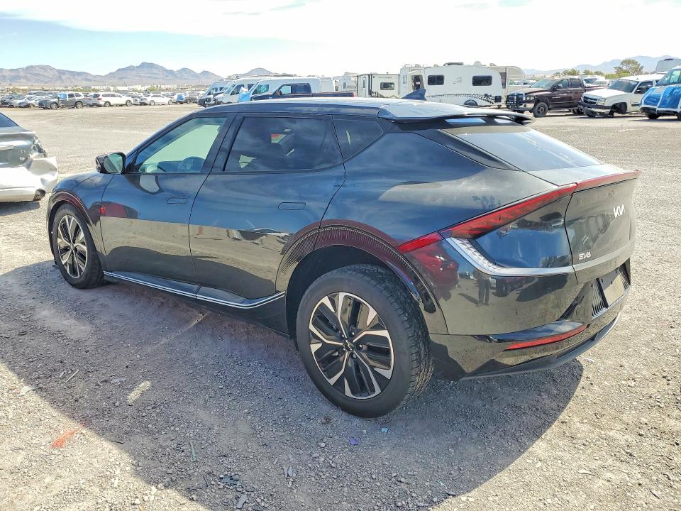 Photo 2 from auction – 2022 KIA EV6 with VIN KNDC34LA2N5043233
