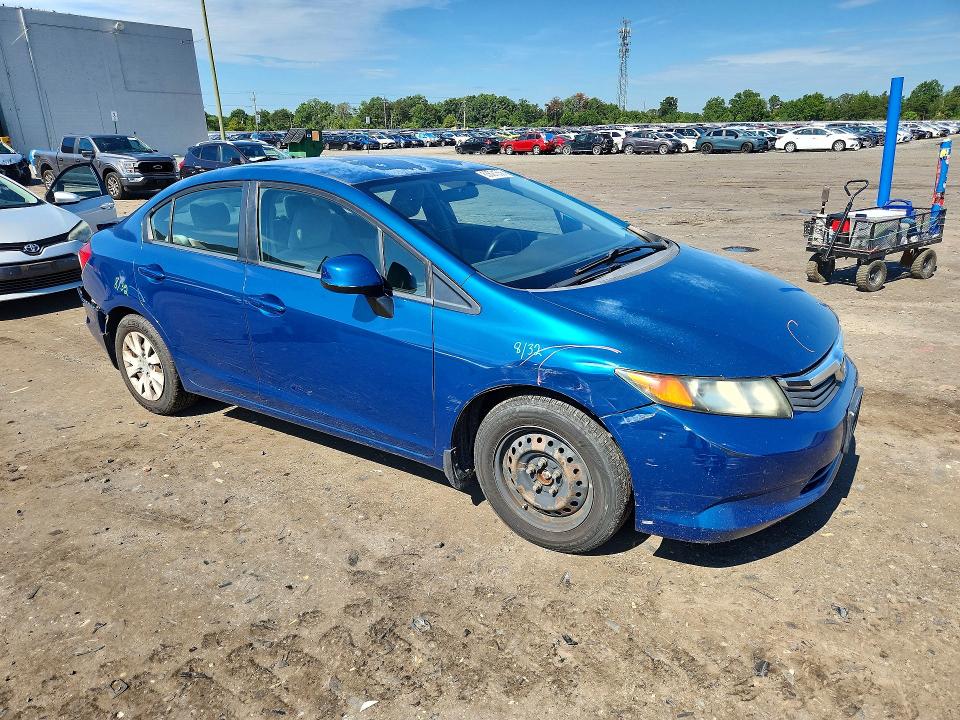 Photo 4 from auction – 2012 HONDA CIVIC with VIN 2HGFB2F59CH540533