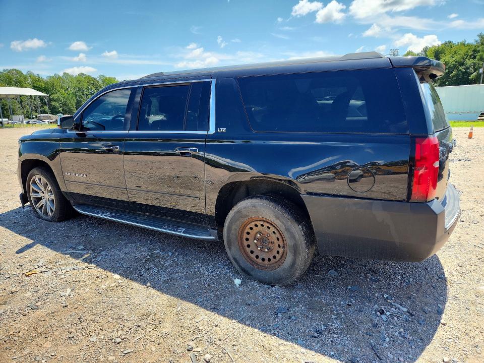 Photo 2 from auction – 2015 CHEVROLET SUBURBAN with VIN 1GNSKKKC1FR166156