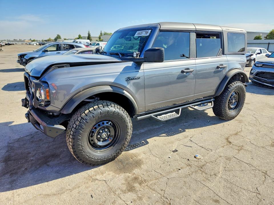 FORD BRONCO 2022 with VIN 1FMEE5DH8NLB53084 - Photo from auction