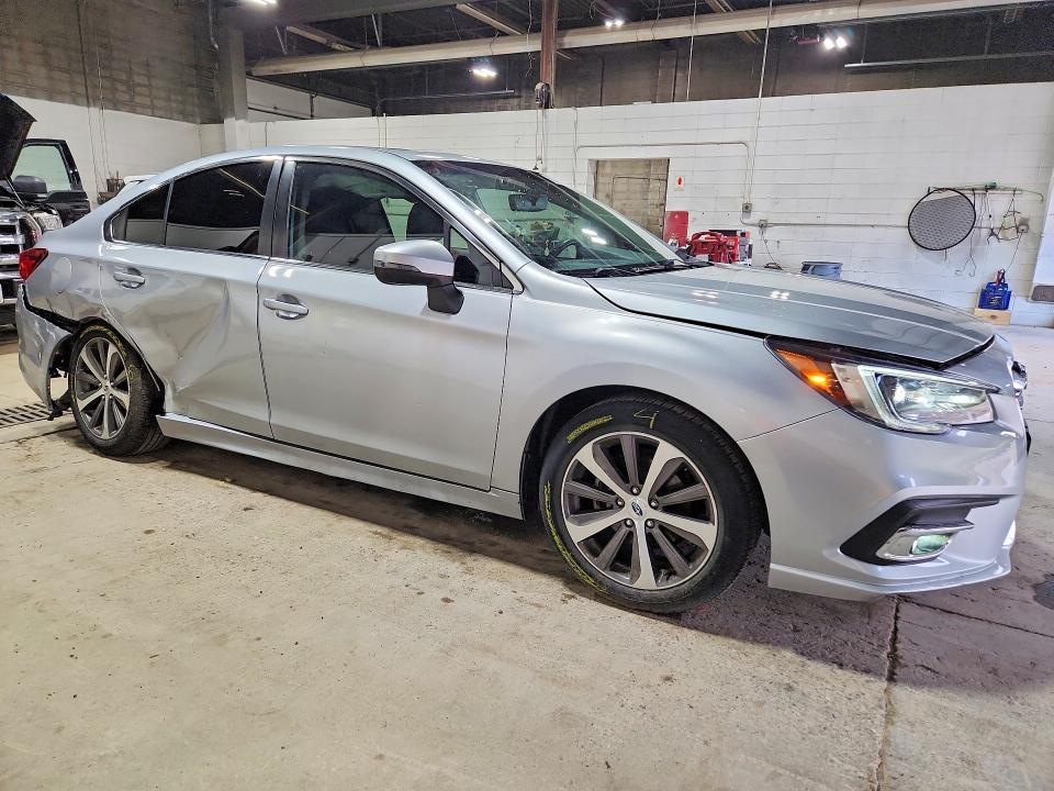 Photo 4 from auction – 2019 SUBARU LEGACY with VIN 4S3BNAN62K3013105