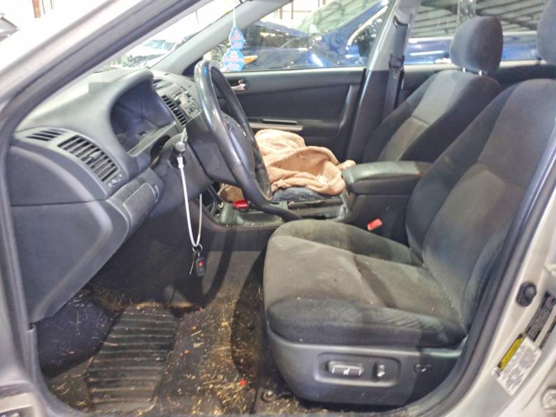 Photo 7 from auction – 2005 TOYOTA CAMRY with VIN 4T1BE32K75U077650