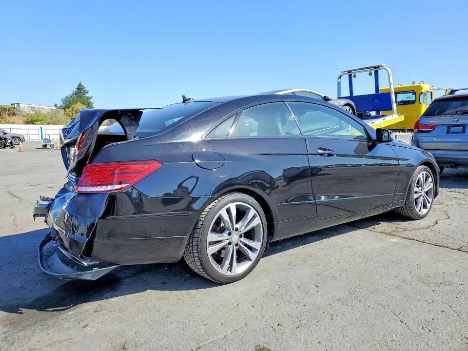 Photo 3 from auction – 2016 MERCEDES BENZ E-CLASS E400 RWD with VIN WDDKJ6FBXGF322112