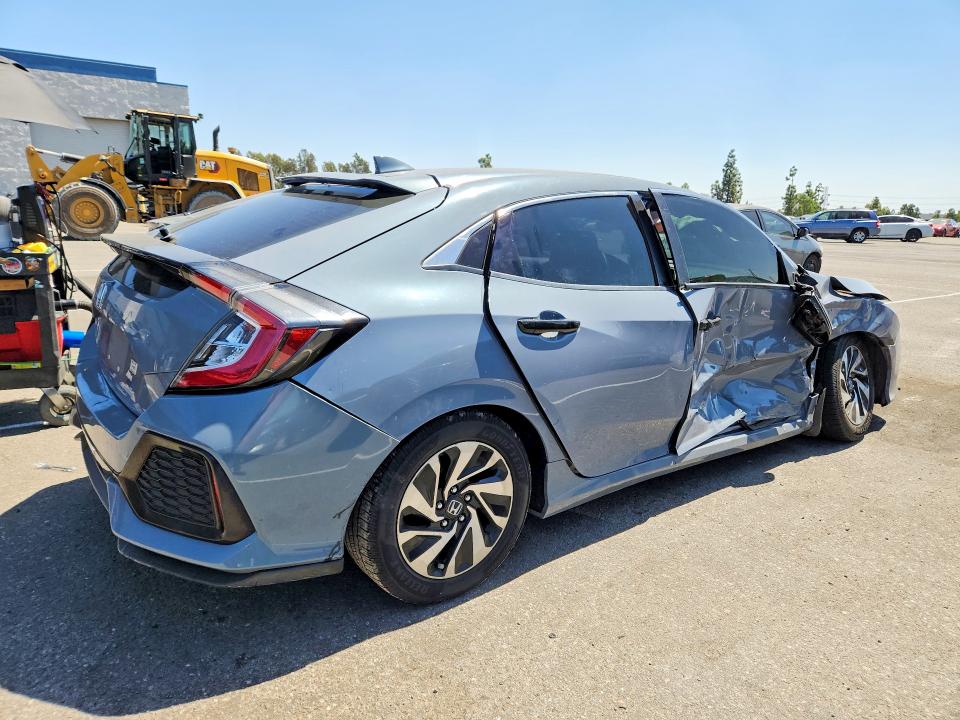 Photo 3 from auction – 2018 HONDA CIVIC with VIN SHHFK7H29JU431263