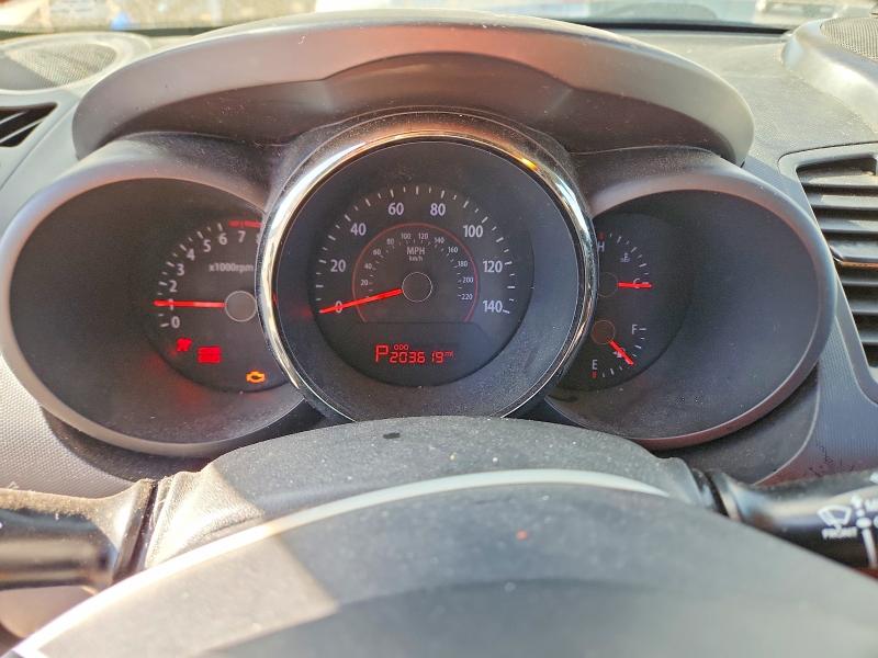 Photo 9 from auction – 2010 KIA SOUL with VIN KNDJT2A29A7179963