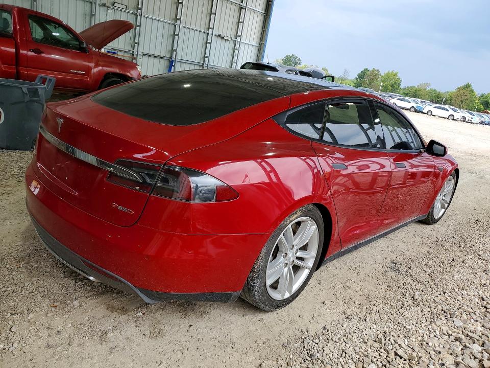 Photo 3 from auction – 2014 TESLA MODEL S with VIN 5YJSA1H23EFP65827
