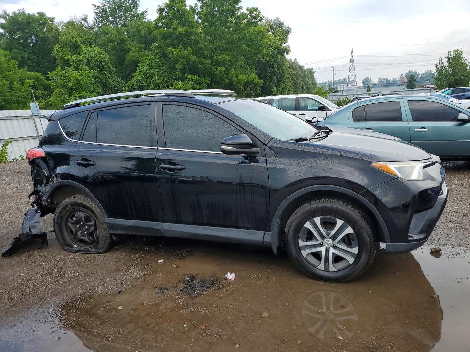 Photo 4 from auction – 2017 TOYOTA RAV4 with VIN 2T3ZFREV7HW362980