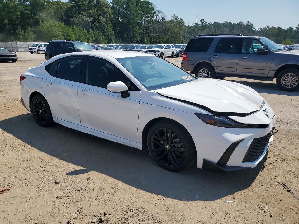 Photo 4 from auction – 2026 TOYOTA CAMRY with VIN 4T1DAACK9TU240898