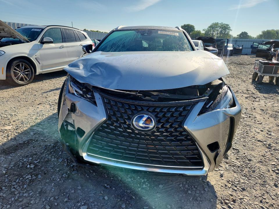 Photo 5 from auction – 2021 LEXUS UX with VIN JTHP9JBH2M2045253