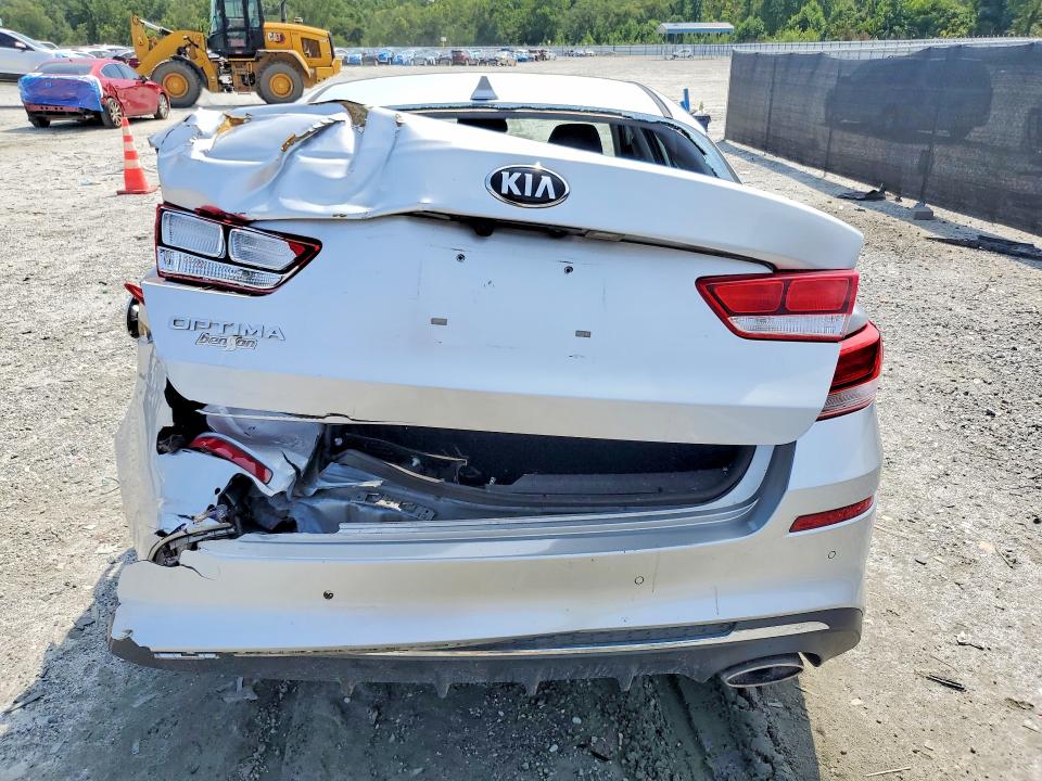 Photo 6 from auction – 2019 KIA OPTIMA with VIN 5XXGT4L34KG360098