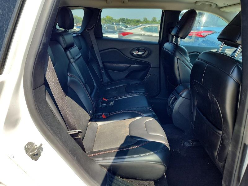 Photo 10 from auction – 2019 JEEP CHEROKEE with VIN 1C4PJMBX9KD138399