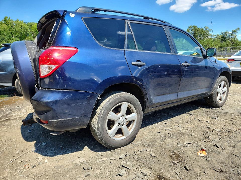 Photo 3 from auction – 2007 TOYOTA RAV4 with VIN JTMZK33V076004972
