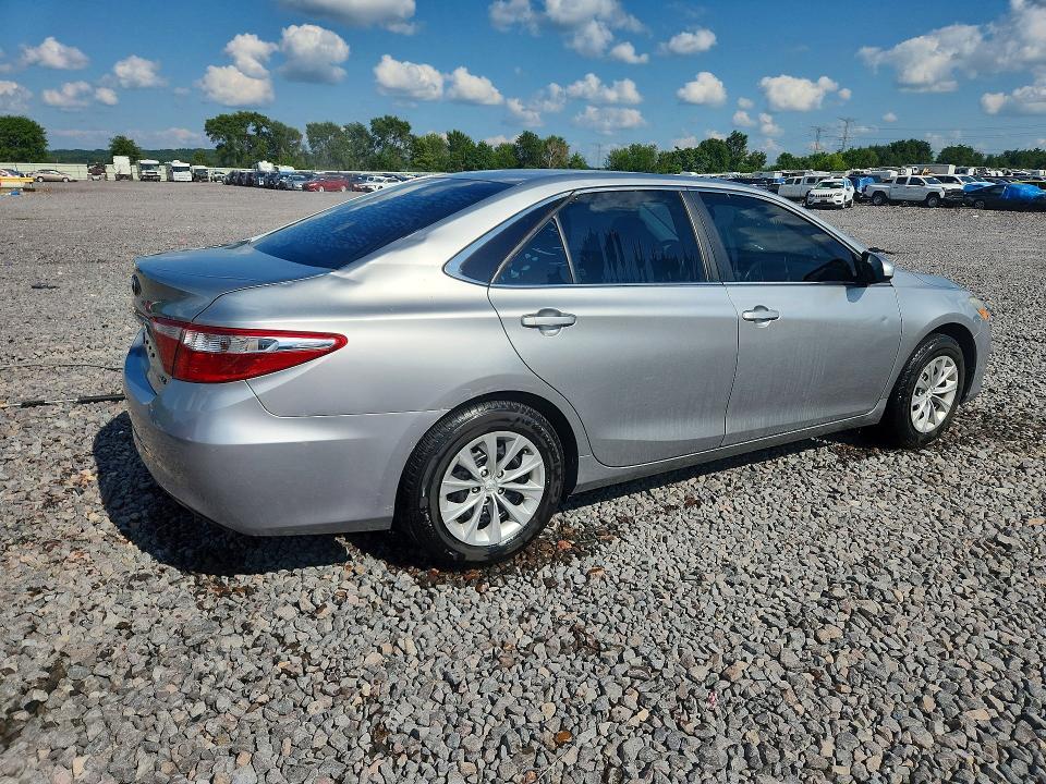 Photo 3 from auction – 2015 TOYOTA CAMRY with VIN 4T4BF1FK4FR460500