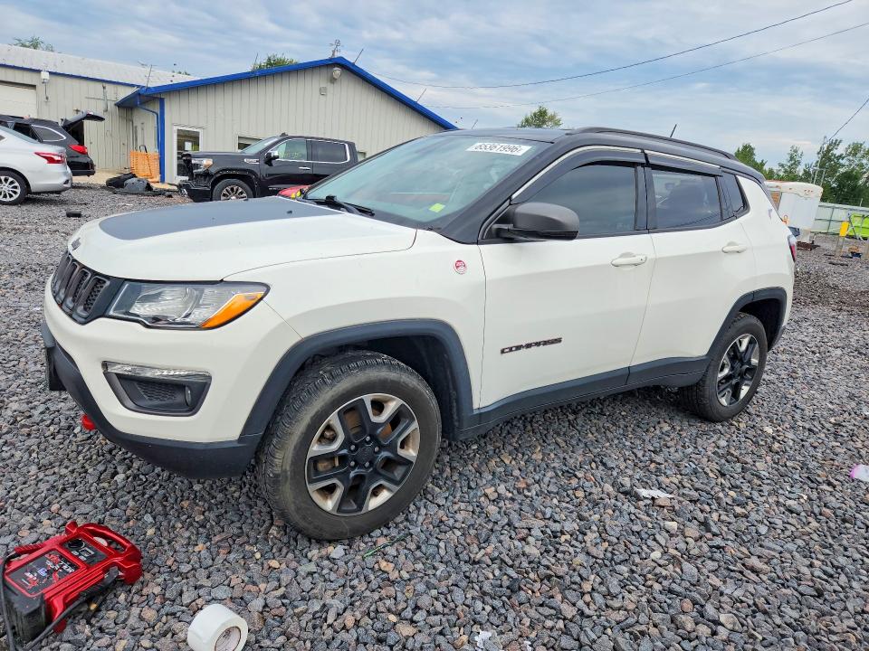 JEEP COMPASS 2018 with VIN 3C4NJDDB0JT174645 - Photo from auction