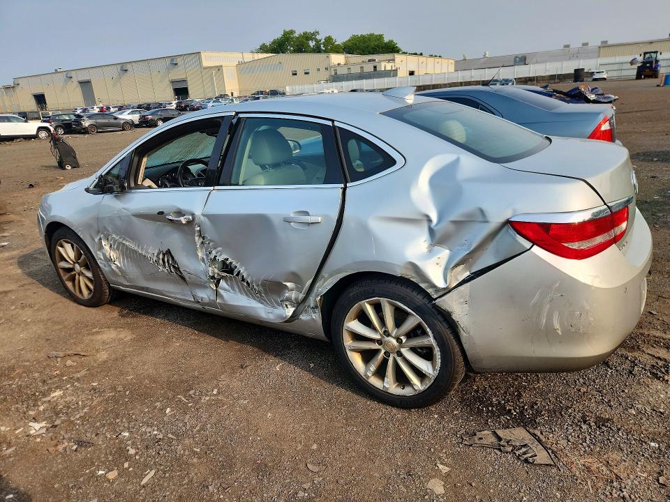 Photo 2 from auction – 2015 BUICK VERANO with VIN 1G4PR5SK7F4176637