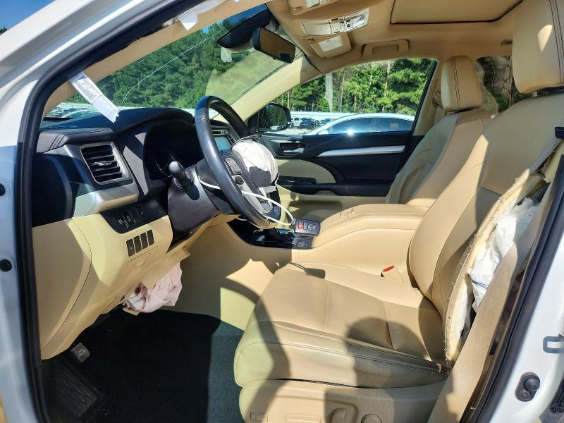 Photo 7 from auction – 2019 TOYOTA HIGHLANDER with VIN 5TDKZRFH2KS552423
