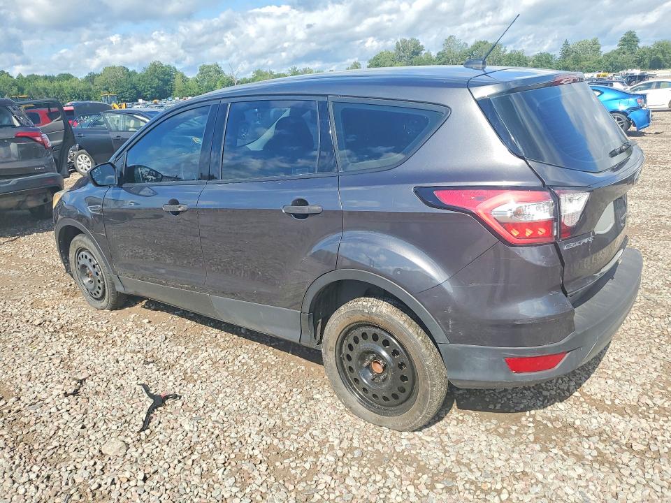 Photo 2 from auction – 2017 FORD ESCAPE with VIN 1FMCU0F71HUE74240