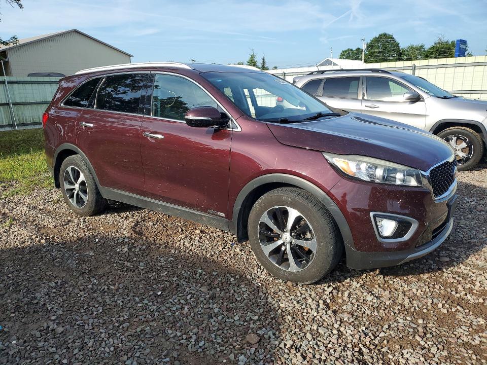 Photo 4 from auction – 2017 KIA SORENTO with VIN 5XYPHDA55HG321546