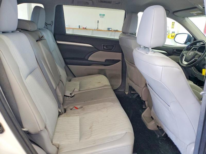 Photo 11 from auction – 2014 TOYOTA HIGHLANDER with VIN 5TDBKRFH6ES030807