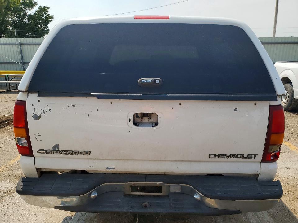 Снимка 6 от търг – 1999 CHEVROLET SILVERADO с VIN 2GCEC19T2X1160394