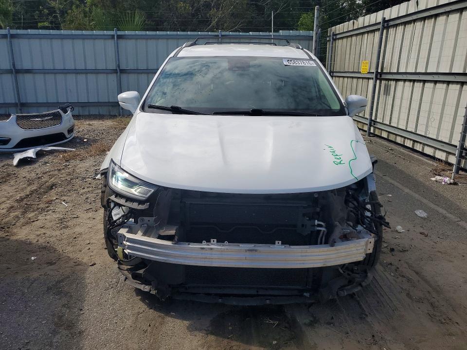 Foto 5 de la subasta – 2021 CHRYSLER PACIFICA con VIN 2C4RC1BG6MR574631