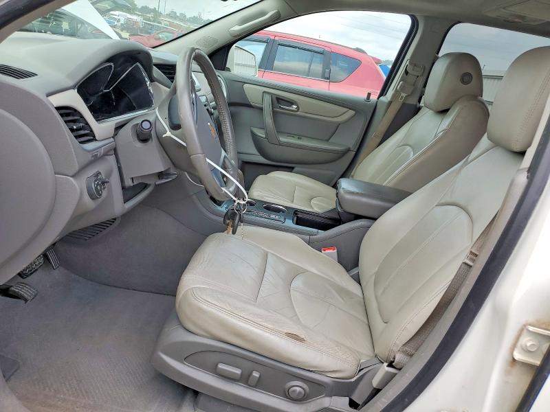 Photo 7 from auction – 2015 CHEVROLET TRAVERSE with VIN 1GNKVHKD6FJ111168