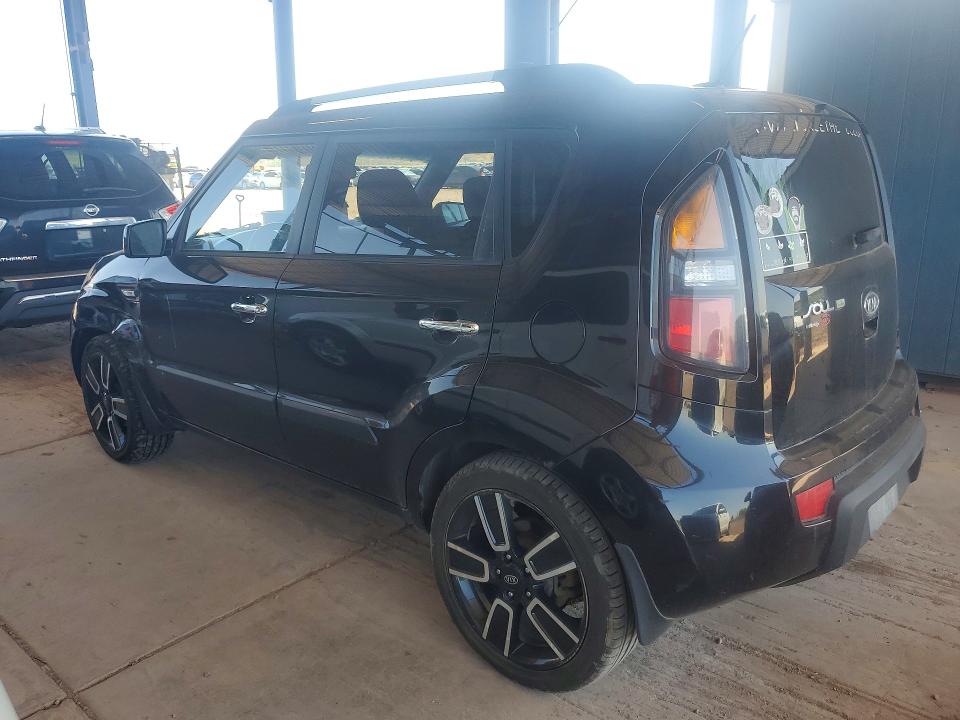Фото 2 с аукциона – 2011 KIA SOUL с VIN KNDJT2A25B7732335