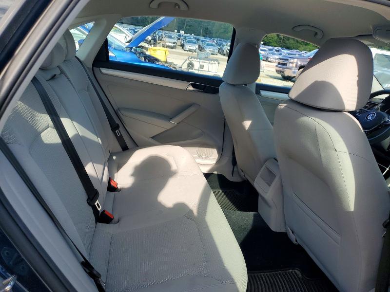 Photo 10 from auction – 2018 VOLKSWAGEN PASSAT with VIN 1VWAA7A37JC015899