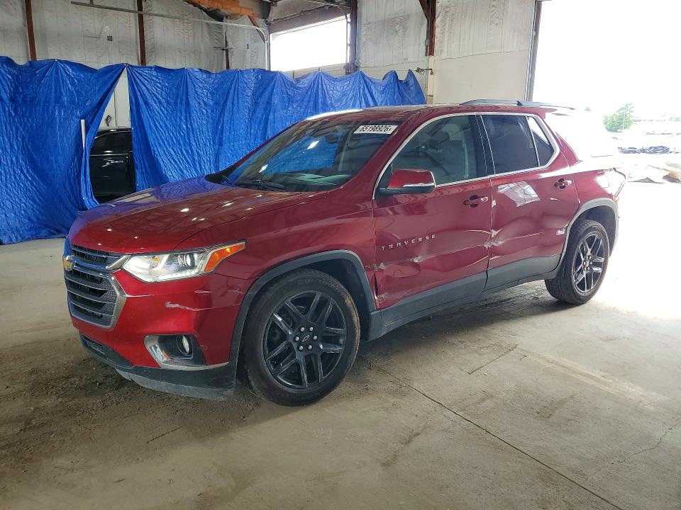 CHEVROLET TRAVERSE 2021 with VIN 1GNERGKW3MJ164095 - Photo from auction
