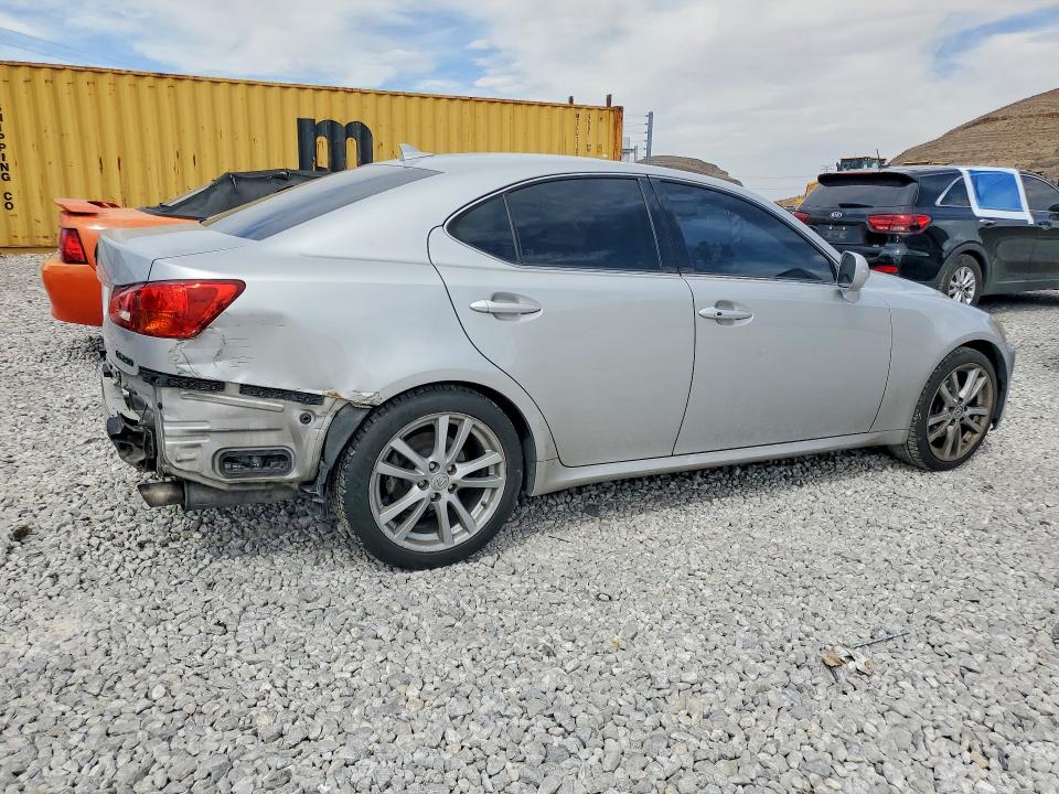 Photo 3 from auction – 2007 LEXUS IS 250 with VIN JTHBK262075043546