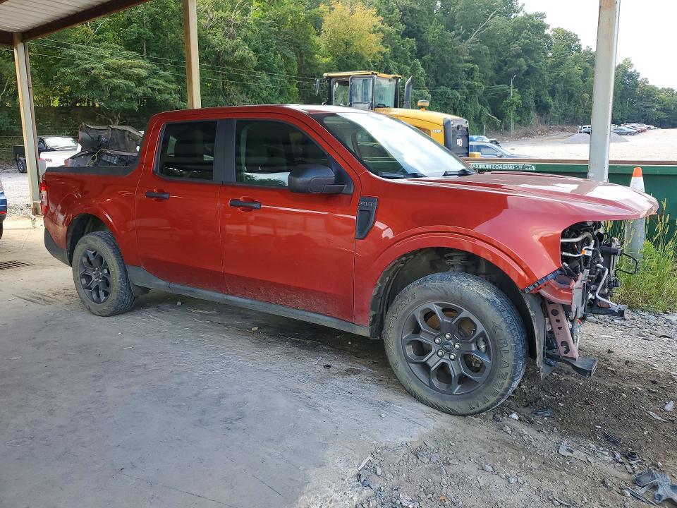Photo 4 from auction – 2022 FORD MAVERICK with VIN 3FTTW8E95NRA02805