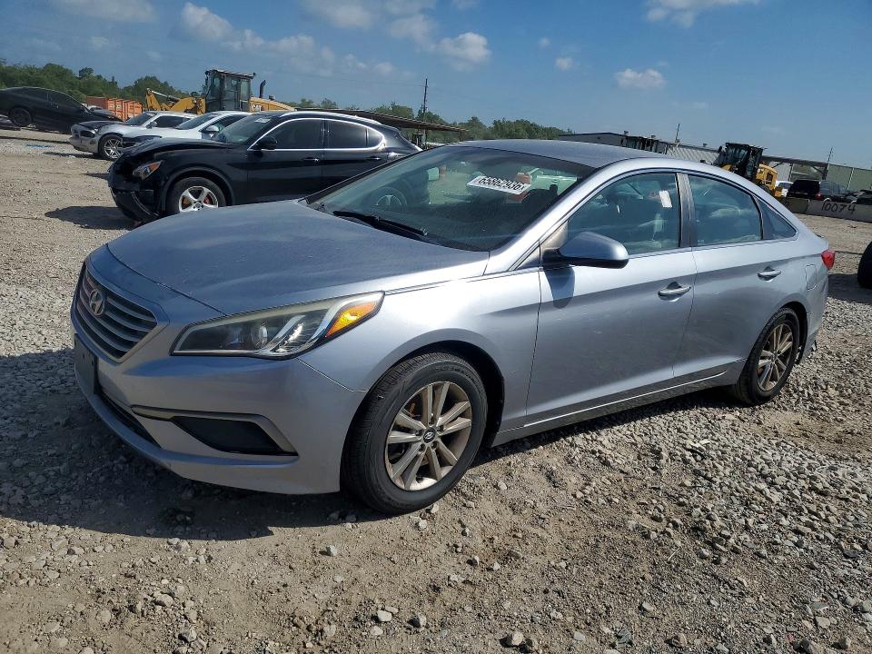 HYUNDAI SONATA 2017 with VIN 5NPE24AF5HH579026 - Photo from auction