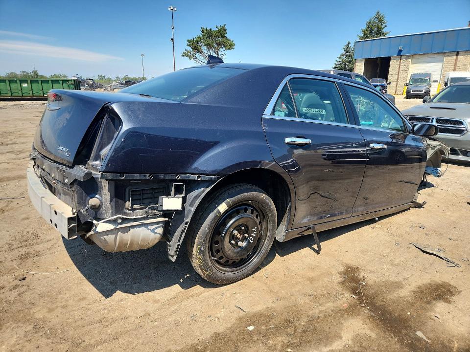 Photo 3 from auction – 2017 CHRYSLER 300C with VIN 2C3CCAEG5HH570216