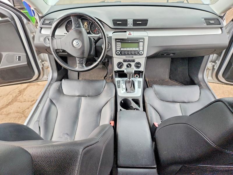 Photo 8 from auction – 2009 VOLKSWAGEN PASSAT with VIN WVWXK73C59E113305