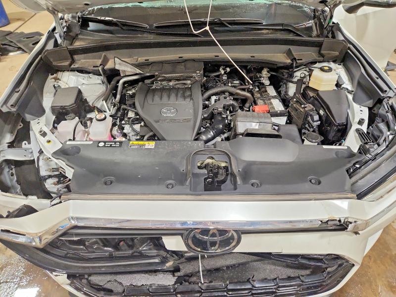 Photo 12 from auction – 2025 TOYOTA GRAND HIGHLANDER with VIN 5TDAAAB52SS072415
