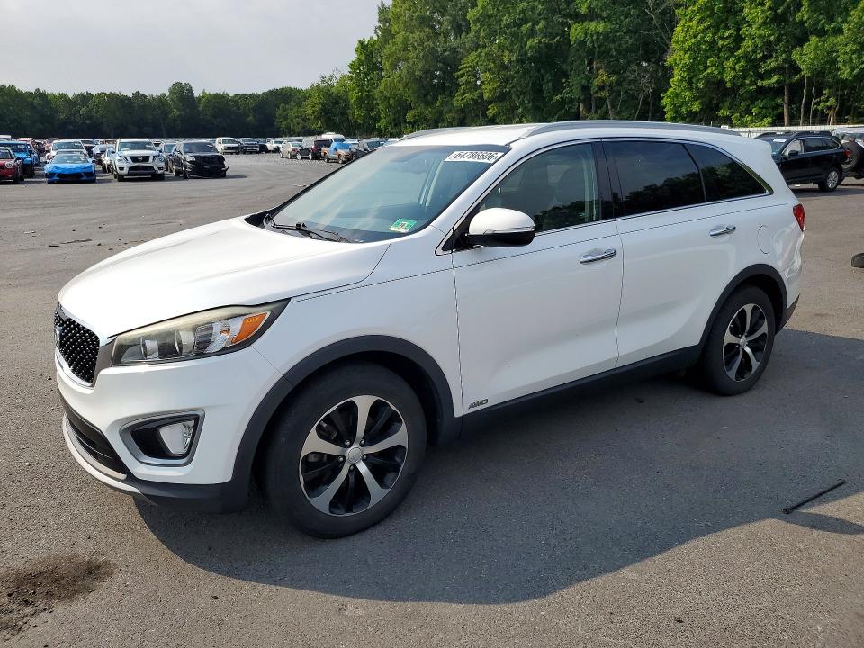 KIA SORENTO 2016 with VIN 5XYPHDA1XGG025353 - Photo from auction
