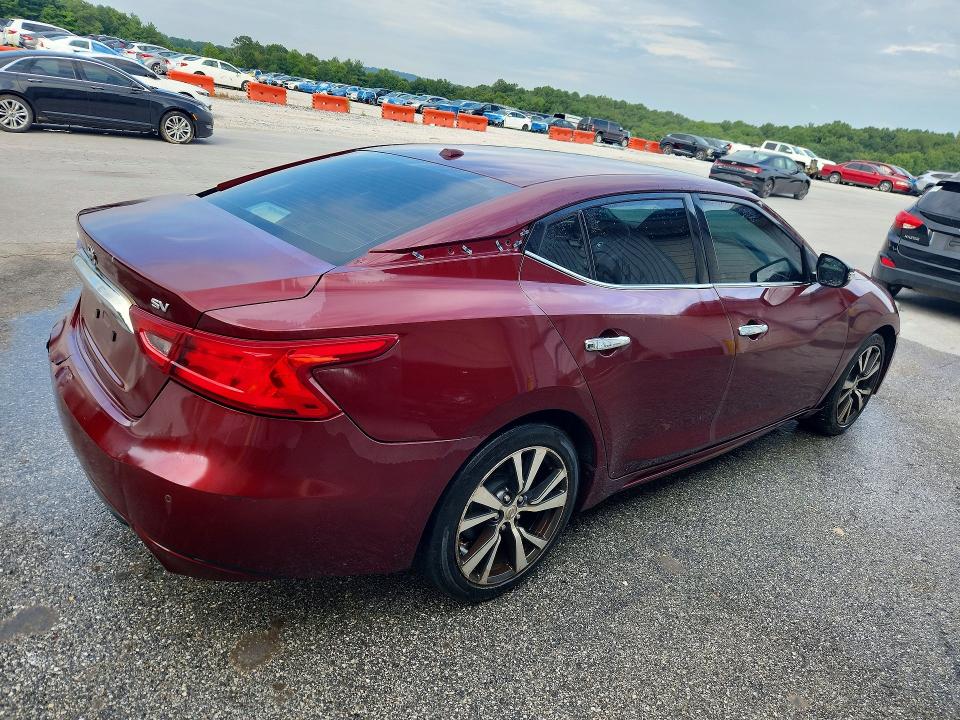 Photo 3 from auction – 2017 NISSAN MAXIMA with VIN 1N4AA6AP4HC381206