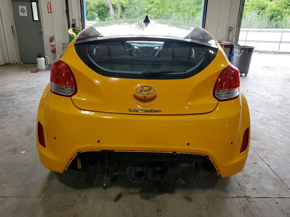 Photo 6 from auction – 2013 HYUNDAI VELOSTER with VIN KMHTC6AD3DU123276
