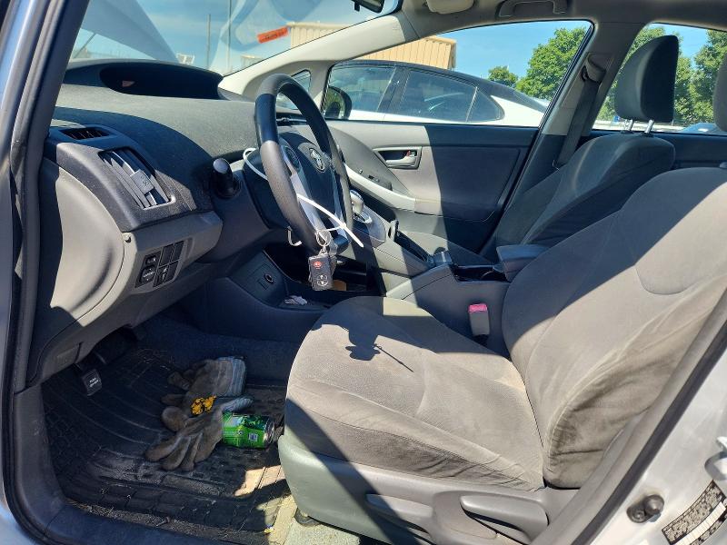 Photo 7 from auction – 2011 TOYOTA PRIUS with VIN JTDKN3DU2B1370226