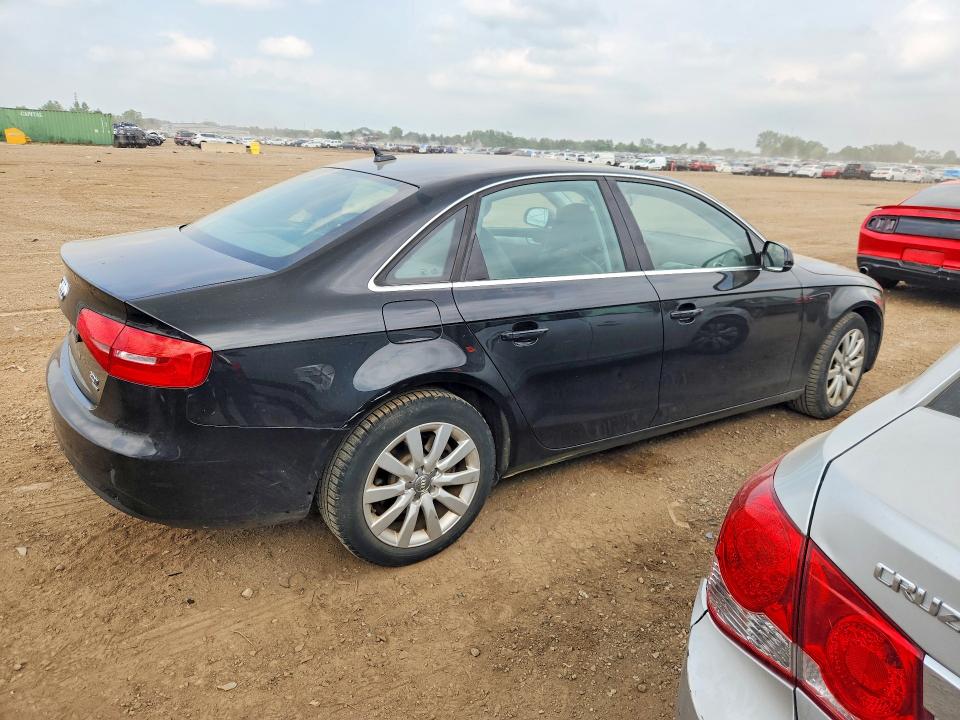 Foto 3 de la subasta – 2013 AUDI A4 con VIN WAUBFAFLXDN029378