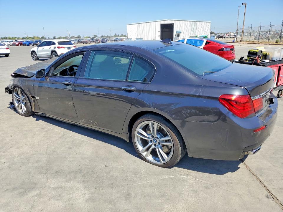 Photo 2 from auction – 2013 BMW 750 with VIN WBAYE8C5XDD132205